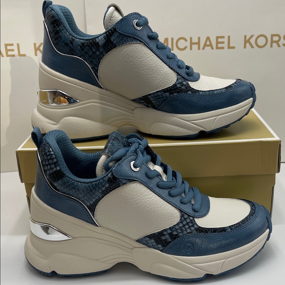 Michael Kors KATRINA WEDGE TRAINER
FAUX LEATHER
49F5KAFS3L
Cornflower